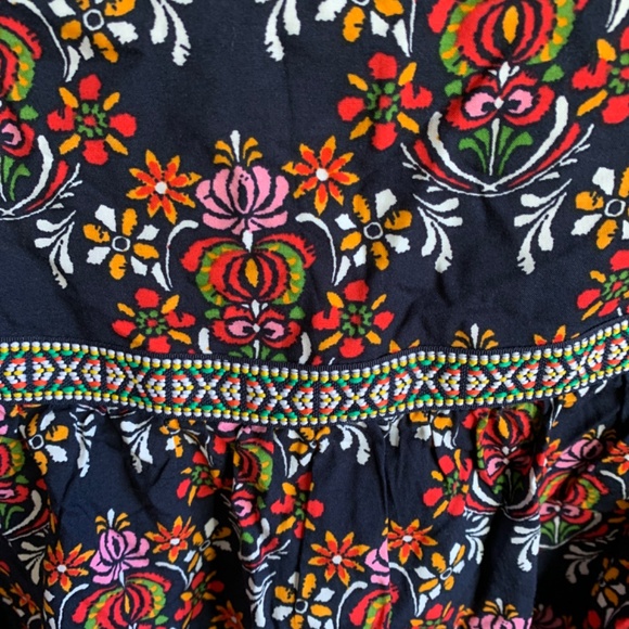 Crown snd ivy‎ balloon sleeve peasant blouse. Never worn - Picture 7 of 7